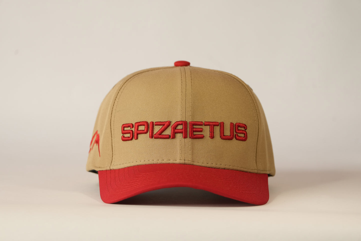Gorra Spizaetus en relieve – roja y beige