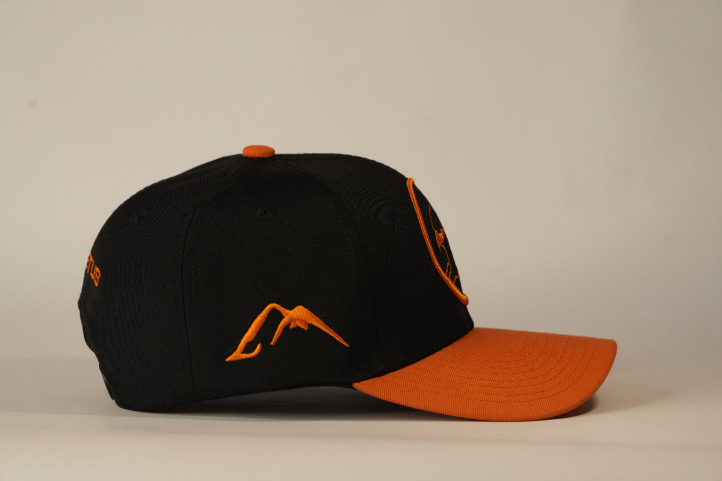 Gorra Spizaetus clásica - Naranja y negra