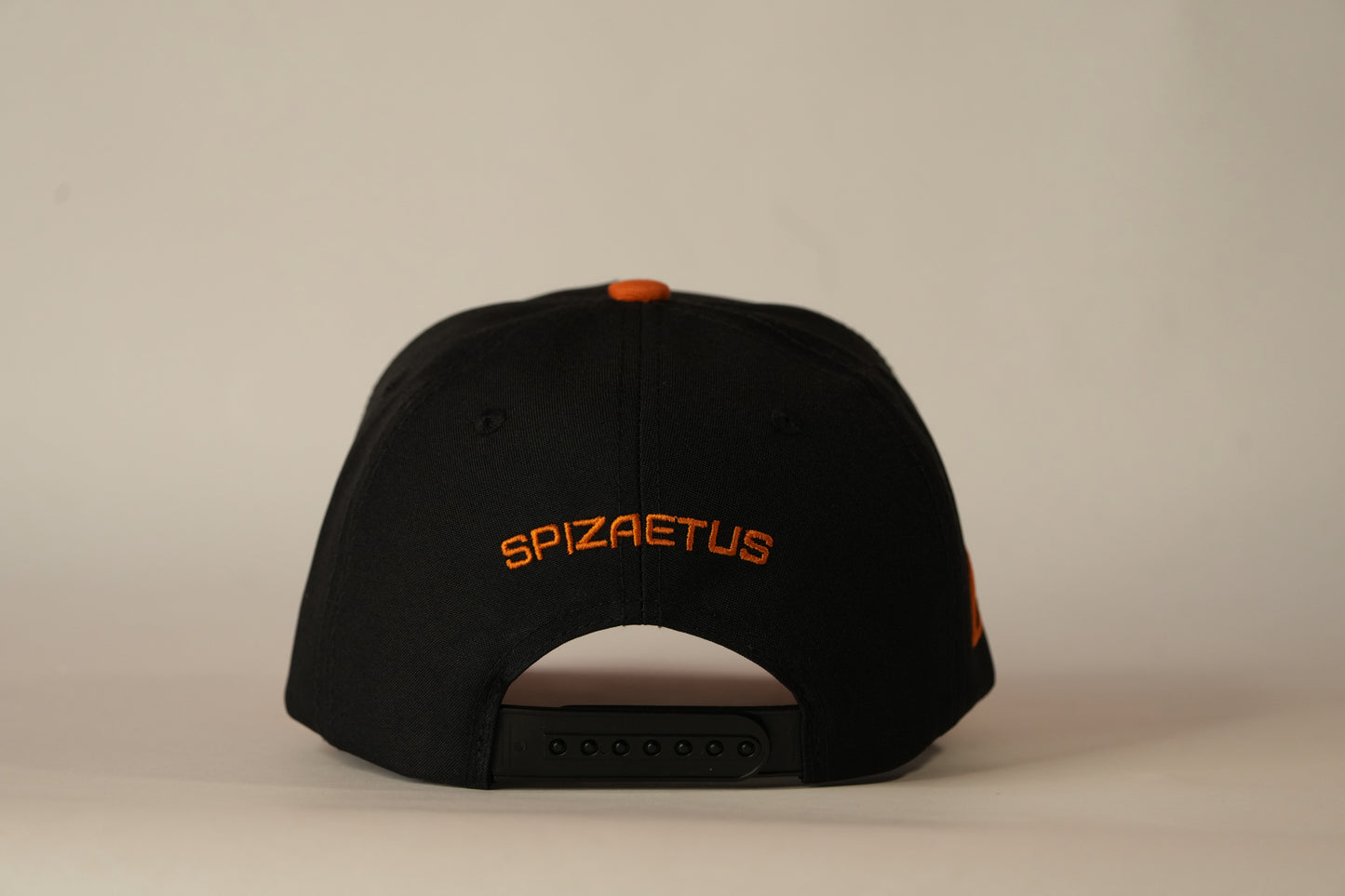 Gorra Spizaetus clásica - Naranja y negra